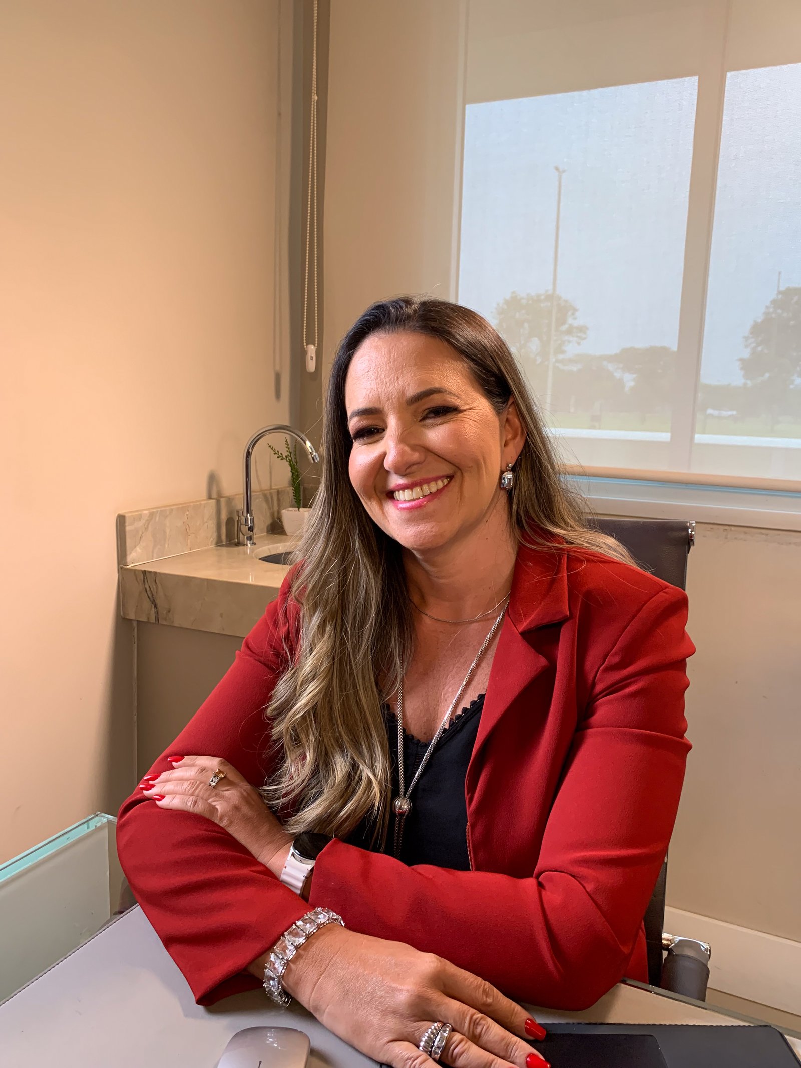 Dra. Sandra Araújo — Especialista em Estética Avançada em Brasília